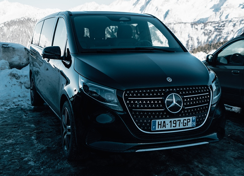 Chauffeur-driven Mercedes V-Class in Méribel